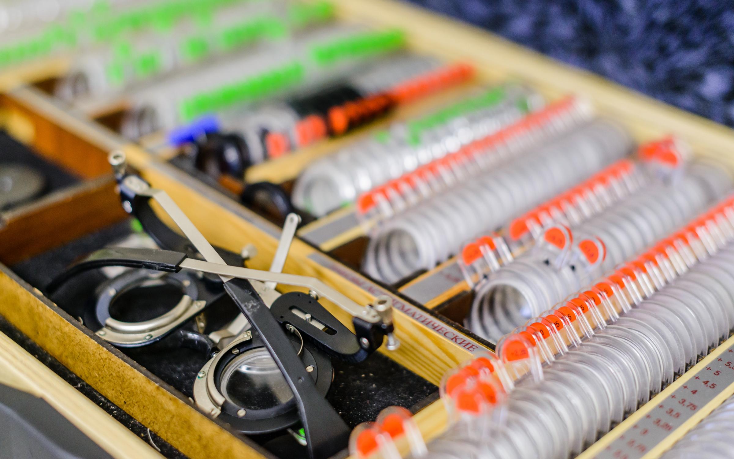 Головокружение под контролем: прием невролога с тестом на видеоочках Френзеля